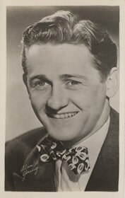 Silver Screen Seance - Alan Young Vintage Celebrity Studio Arcade Exhibit Photo Card