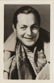 Silver Screen Seance - Robert Montgomery Vintage Celebrity Studio Arcade Exhibit Photo Card
